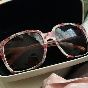 Dolce & Gabanna shades